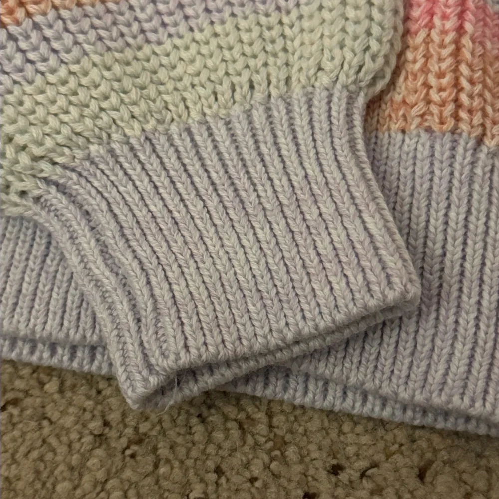 GAP Peach and Light Gray Knit Sweater - Picture 4 of 6